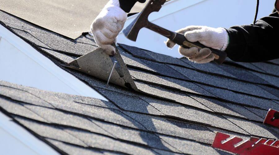 Professional gutter cleaning in Vermontville, MI